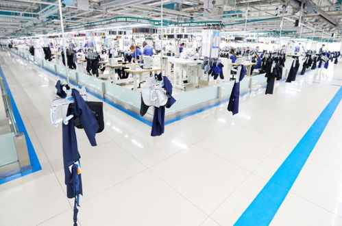 科技賦能打造智能工廠,將 私人定制 服裝搬上現(xiàn)代流水線
