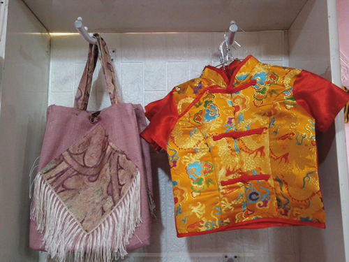 小小縫紉機(jī),致富轉(zhuǎn)不停 組圖